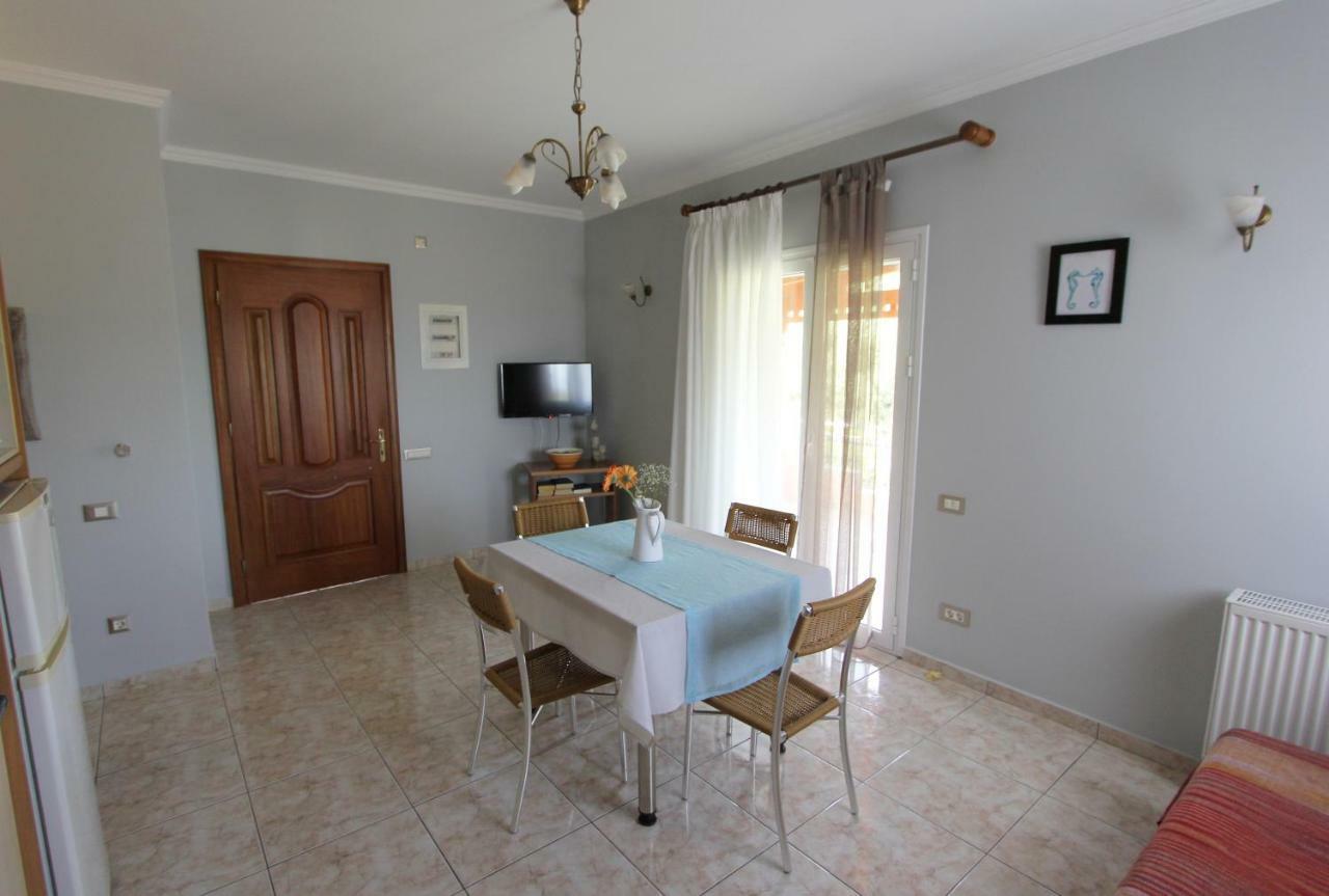 Tosis Apartments Σβορωνάτα Εξωτερικό φωτογραφία
