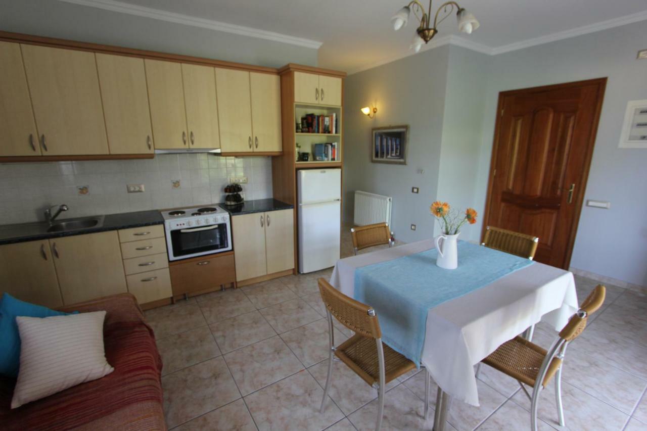 Tosis Apartments Σβορωνάτα Εξωτερικό φωτογραφία