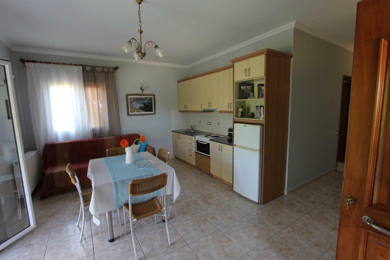 Tosis Apartments Σβορωνάτα Εξωτερικό φωτογραφία