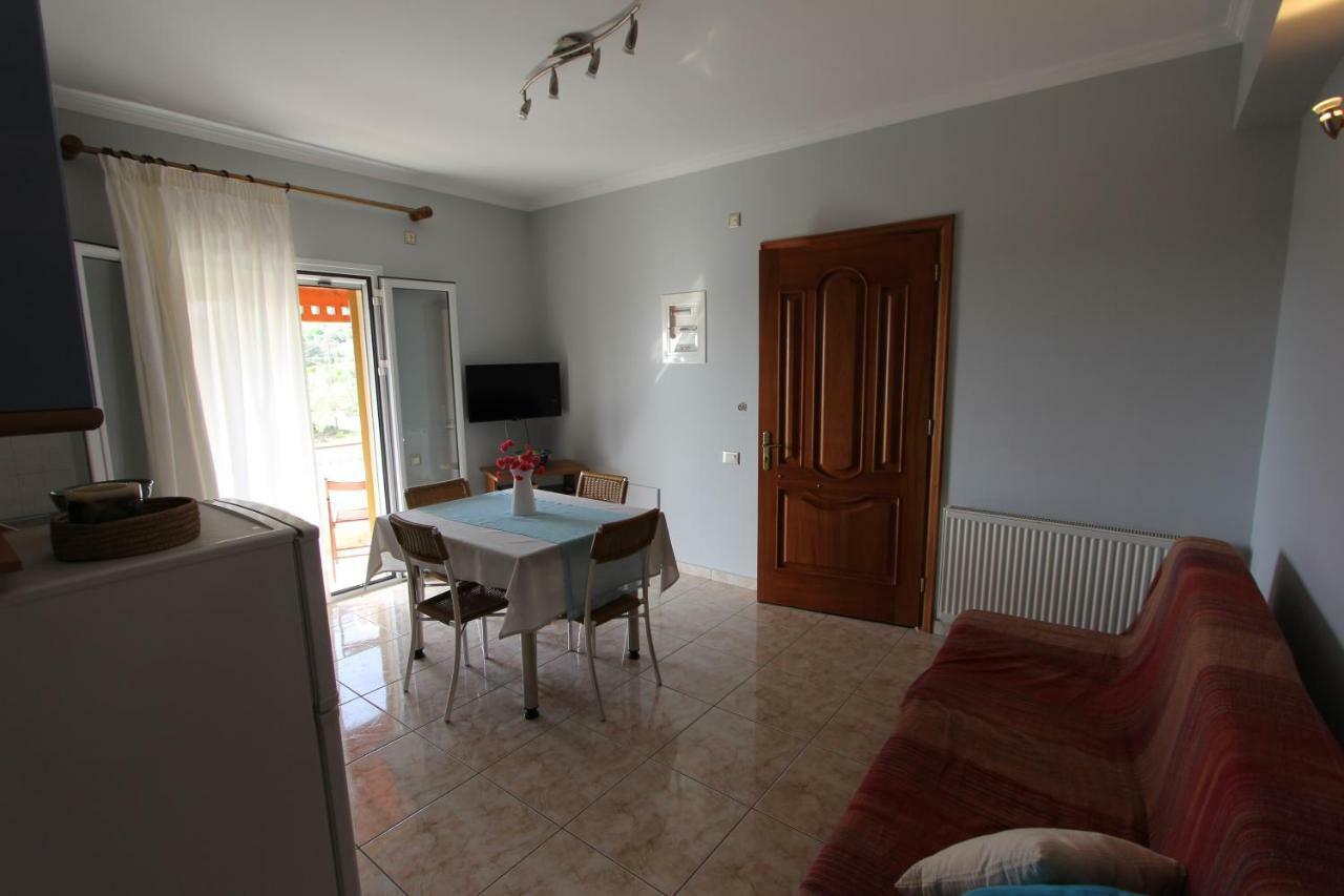 Tosis Apartments Σβορωνάτα Εξωτερικό φωτογραφία