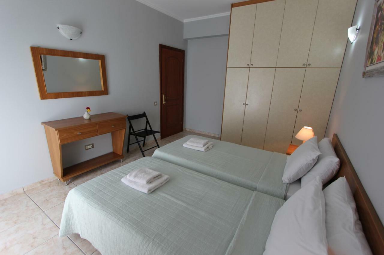 Tosis Apartments Σβορωνάτα Εξωτερικό φωτογραφία